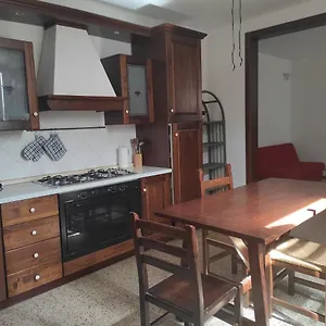 https://a-casa-di-lulli.it-tuscanyhotel.com